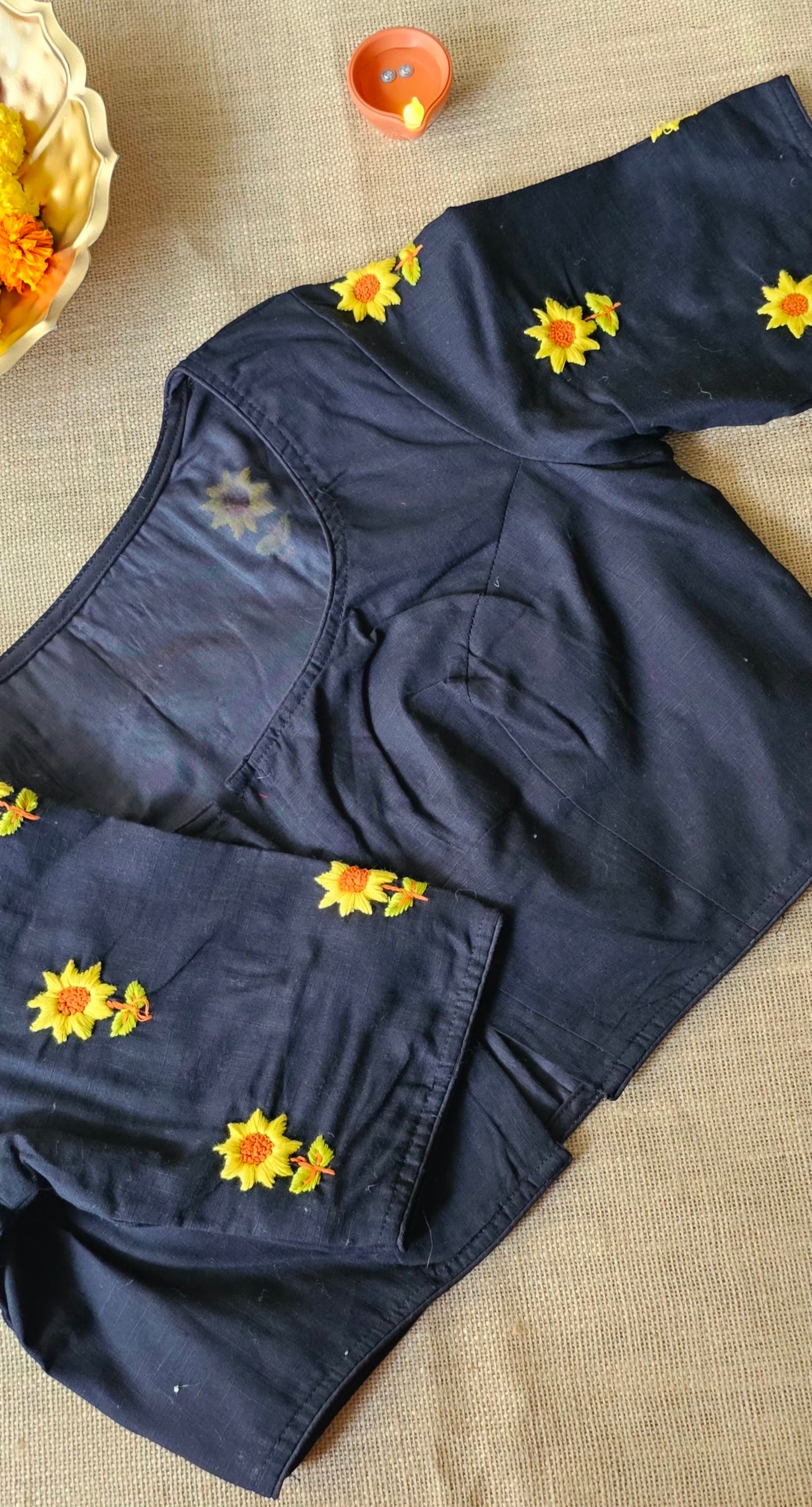 Hand-Embroidery Sunflower Blouse - Black