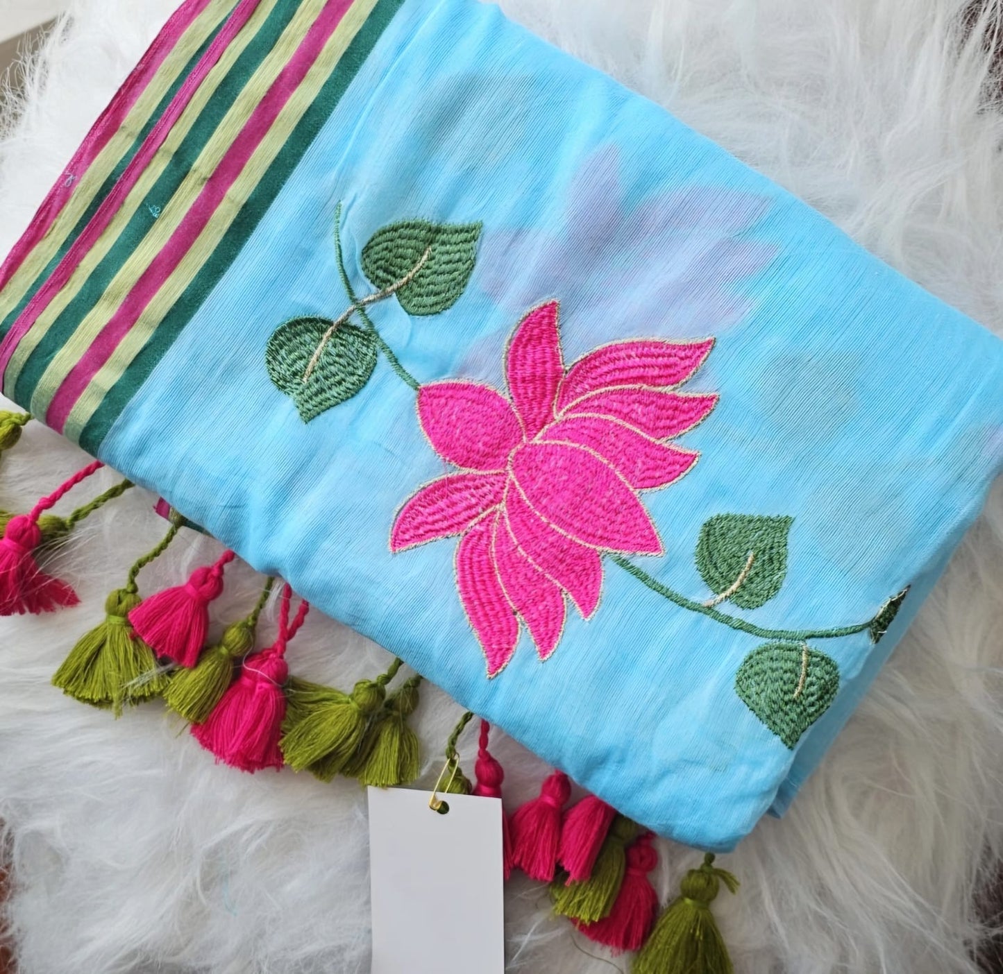 MulMul embroidery 1